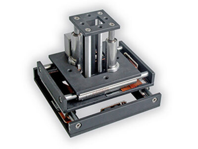 Substage for electron microscopy with encoders